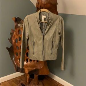 🌱 Vegan leather jacket